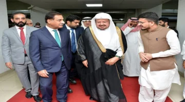 رئيس الشورى يبحث مع نظيره الباكستاني سبل تعزيز التعاون المشترك بإسلام آباد